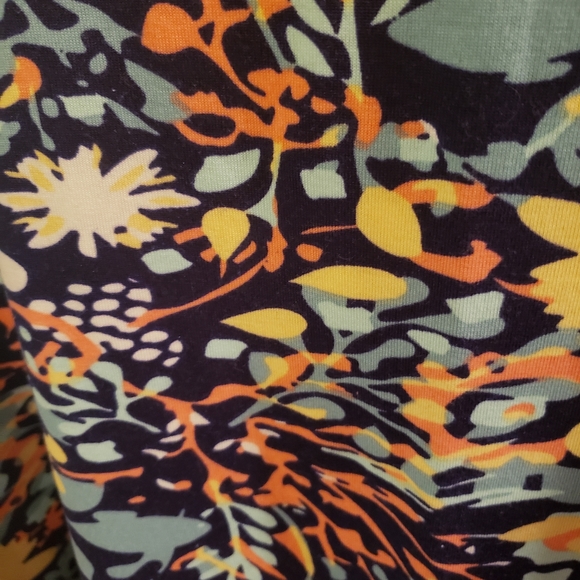 Small Perfect Tee GUC - Picture 3 of 4